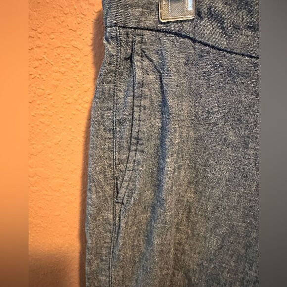 Old navy elastic waist jeans - Picture 3 of 9